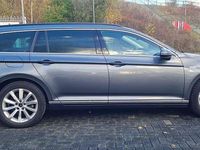 Gebraucht VW Passat Highline 190 PS (139 kW) 2017 Grau Kombi