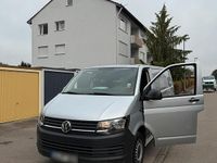 Gebraucht VW Transporter 136 PS (100 kW) 2018 Grau Van