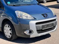 Gebraucht Peugeot Partner Tepee Outdoor 120 PS (88 kW) 2010 Blau Van / Kleinbus