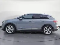 Gebraucht Audi Q4 e-tron Comfort 219 kW (299 PS) 2023 Kieselgrau SUV