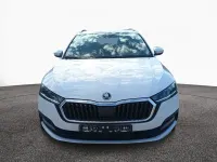 Gebraucht Skoda Octavia Ambition 150 PS (110 kW) 2022 Weiß Kombi