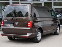 Gebraucht VW Multivan 150 PS (110 kW) 2017 Braun Van