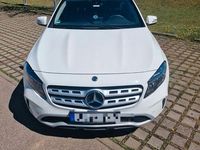 Gebraucht Mercedes GLA200 136 PS (100 kW) 2019 Weiß SUV
