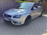 Gebraucht Ford Focus Cabriolet Titanium 145 PS (106 kW) 2007 Silber Cabrio