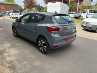 Używany Dacia Sandero Expression 91 KM (66 kW) 2025 Szary Sedan/Limuzyna