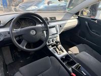 Gebraucht VW Passat 140 PS (102 kW) 2009 Schwarz Limousine