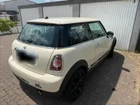 Gebraucht Mini Cooper 75 PS (55 kW) 2012 Weiß Kleinwagen