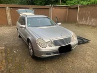 Gebraucht Mercedes E220 150 PS (110 kW) 2003 Silber Kombi