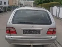 Używany Mercedes E220 143 KM (105 kW) 2002 Szary Kombi