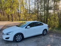 Second-hand Volvo S60 150 CP (110 kW) 2012 Alb Berlinǎ