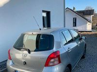 Gebraucht Toyota Yaris 87 PS (63 kW) 2007 Silber Kleinwagen