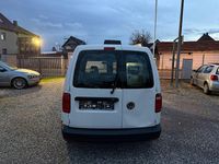 Gebraucht VW Caddy Trendline 102 PS (75 kW) 2016 Weiß Van / Kleinbus