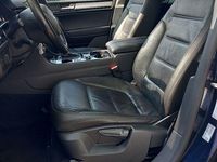 Gebraucht VW Touareg 245 PS (180 kW) 2013 Night blue metallic SUV