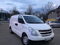 Gebraucht Hyundai H-1 2018 Weiß Van / Kleinbus