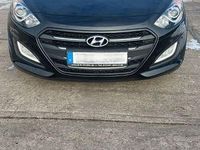 Gebraucht Hyundai i30 101 PS (74 kW) 2017 Schwarz Limousine