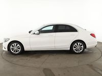 Gebraucht Mercedes C180 Avantgarde 156 PS (114 kW) 2019 Weiß Limousine