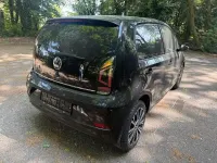 Używany VW up! Active 65 KM (47 kW) 2022 Czarny Hatchback