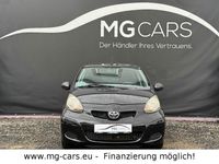 Gebraucht Toyota Aygo 68 PS (50 kW) 2011 Schwarz Kleinwagen