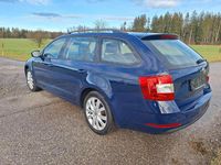 Gebraucht Skoda Octavia Active 86 PS (63 kW) 2017 Pacificblau Kombi