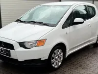 Gebraucht Mitsubishi Colt 95 PS (69 kW) 2012 Weiß Kleinwagen