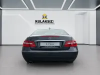Gebraucht Mercedes E220 Avantgarde 170 PS (125 kW) 2011 Grau Coupé