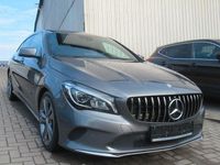 Gebraucht Mercedes CLA180 Shooting Brake Urban 122 PS (89 kW) 2017 Grau Kombi