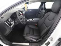 Gebraucht Volvo V60 Plus 257 PS (189 kW) 2025 Weiß Kombi
