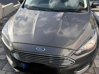 Gebraucht Ford Focus 101 PS (74 kW) 2016 Schwarz Kombi