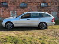 Gebraucht Mercedes C180 140 PS (102 kW) 2003 Silber Kombi