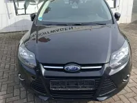 Używany Ford Focus Titanium 140 KM (102 kW) 2014 Czarny Kombi