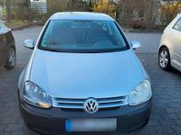 Gebraucht VW Golf V 116 PS (85 kW) 2004 Silber Kleinwagen