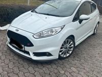 Gebraucht Ford Fiesta ST 182 PS (133 kW) 2017 Weiß Limousine
