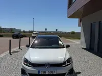 Second-hand VW Golf VII GTI 290 CP (213 kW) 2020 Alb Berlinǎ