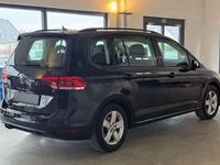 Gebraucht VW Touran 150 PS (110 kW) 2022 Schwarz Van / Kleinbus