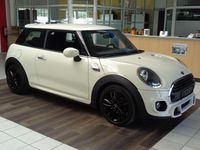 Gebraucht Mini John Cooper Works 102 PS (75 kW) 2020 Pepper white Kleinwagen