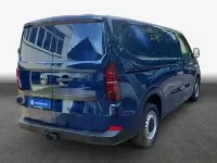 Neu VW T7 110 PS (80 kW) 2026 Blau Van