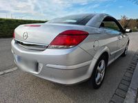 Gebraucht Opel Astra Cabriolet 140 PS (102 kW) 2007 Silber Cabrio