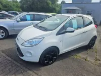 Gebraucht Ford Ka Titanium 69 PS (50 kW) 2014 Crystalweiß Kleinwagen