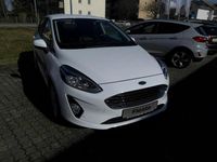 Gebraucht Ford Fiesta Titanium 125 PS (91 kW) 2018 Frostweiß Kleinwagen