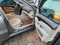 Second-hand Mercedes E320 224 CP (164 kW) 2005 Argintiu Berlinǎ