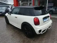 Używany Mini John Cooper Works 231 KM (169 kW) 2020 Biały Hatchback