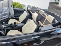 Second-hand Ford Mustang 314 CP (230 kW) 2017 Negru Cabrio