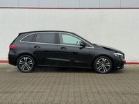 Gebraucht Mercedes B180 Progressive 116 PS (85 kW) 2025 Kosmosschwarz metalliclack 191 Van / Kleinbus