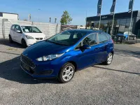 Gebraucht Ford Fiesta 80 PS (58 kW) 2014 Blau Kleinwagen