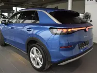 Neu VW T-Roc Life 150 PS (110 kW) 2026 Blau SUV