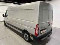 Gebraucht Opel Movano 131 PS (96 kW) 2018 Brillantsilber (metallic) Van