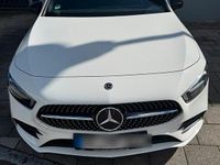 Gebraucht Mercedes A200 AMG line 163 PS (119 kW) 2018 Weiß Kleinwagen