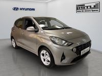 Gebraucht Hyundai i10 Trend 84 PS (61 kW) 2022 Braun Kleinwagen