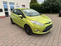 Gebraucht Ford Fiesta Titanium 95 PS (69 kW) 2010 Grün Limousine