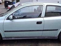 Gebraucht Opel Astra 125 PS (91 kW) 2001 Grün Limousine